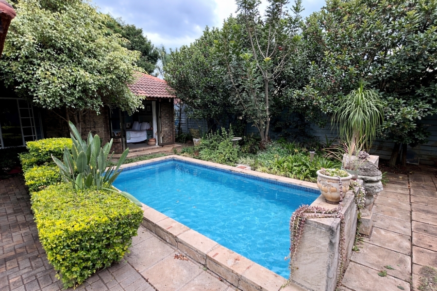 3 Bedroom Property for Sale in Waverley Gauteng