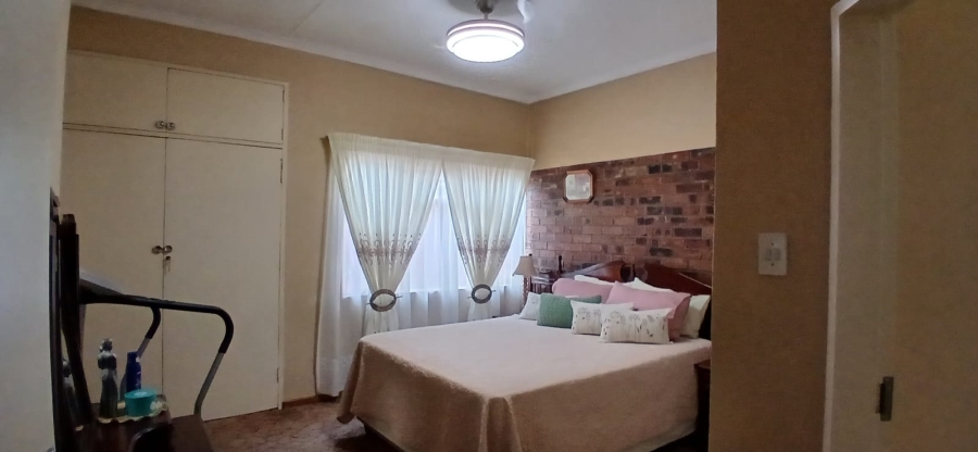 2 Bedroom Property for Sale in Vanderbijlpark CE 6 Gauteng