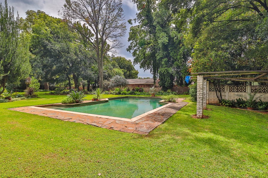 5 Bedroom Property for Sale in Meyerton Central Gauteng