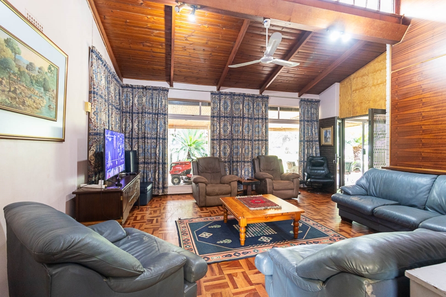 5 Bedroom Property for Sale in Meyerton Central Gauteng