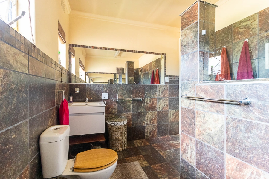 5 Bedroom Property for Sale in Meyerton Central Gauteng