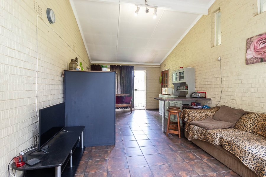 5 Bedroom Property for Sale in Meyerton Central Gauteng