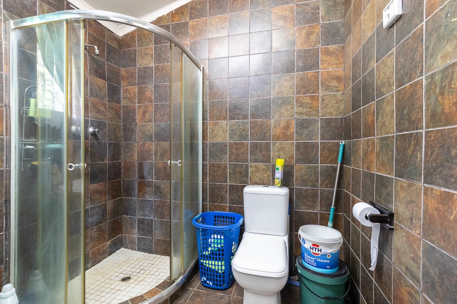 5 Bedroom Property for Sale in Meyerton Central Gauteng