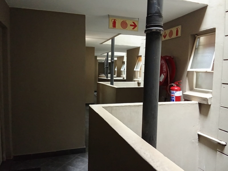 2 Bedroom Property for Sale in Braamfontein Gauteng