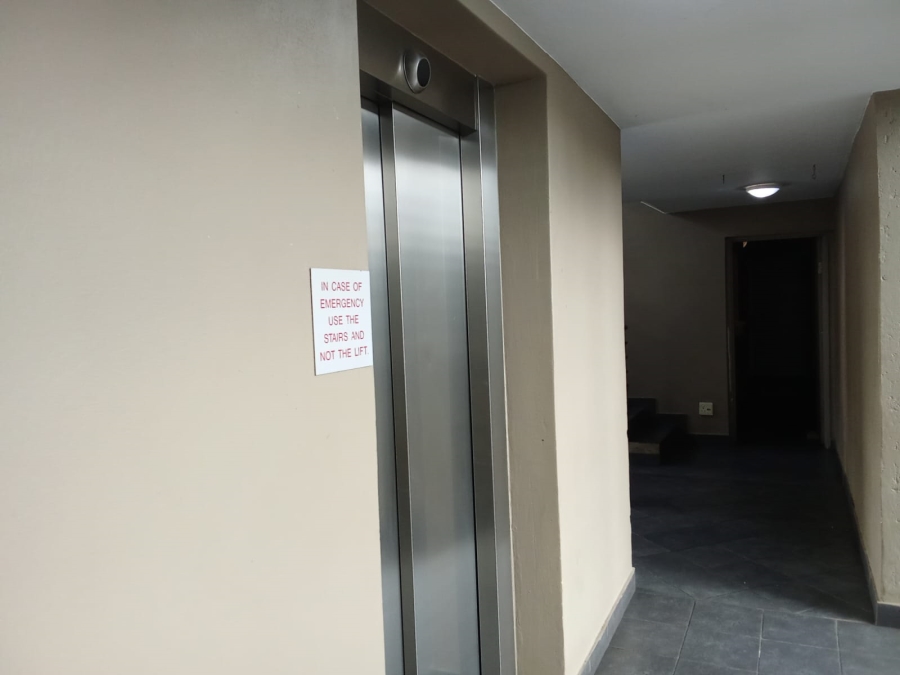 2 Bedroom Property for Sale in Braamfontein Gauteng