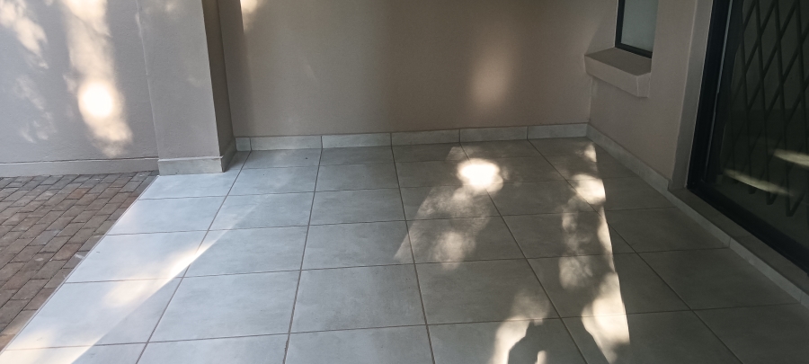 2 Bedroom Property for Sale in Raslouw Gauteng