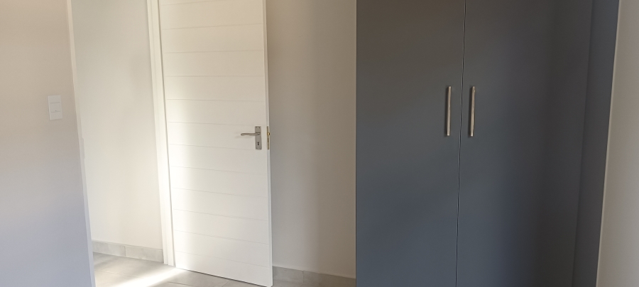 2 Bedroom Property for Sale in Raslouw Gauteng