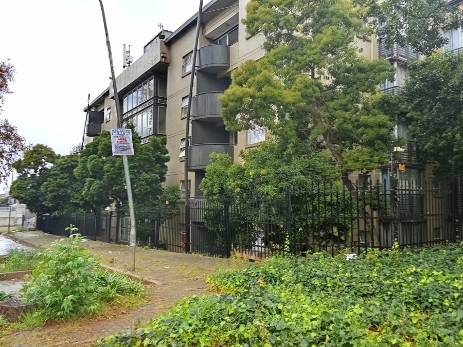 2 Bedroom Property for Sale in Braamfontein Gauteng