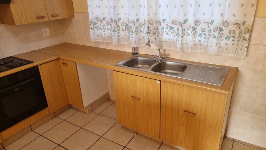 3 Bedroom Property for Sale in Birchleigh North Gauteng