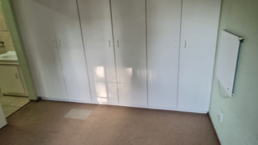 3 Bedroom Property for Sale in Birchleigh North Gauteng