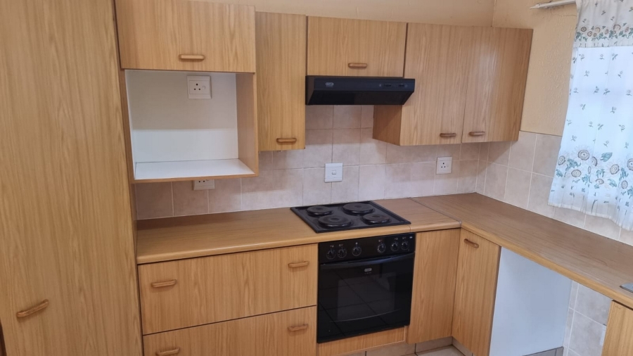 3 Bedroom Property for Sale in Birchleigh North Gauteng