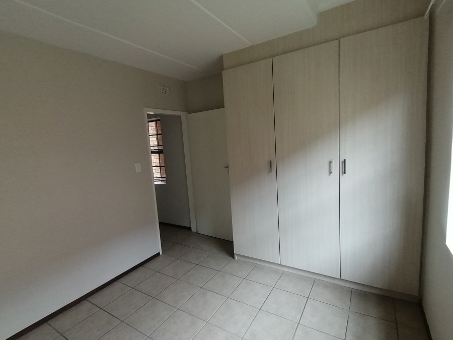 To Let 2 Bedroom Property for Rent in Noordwyk Gauteng