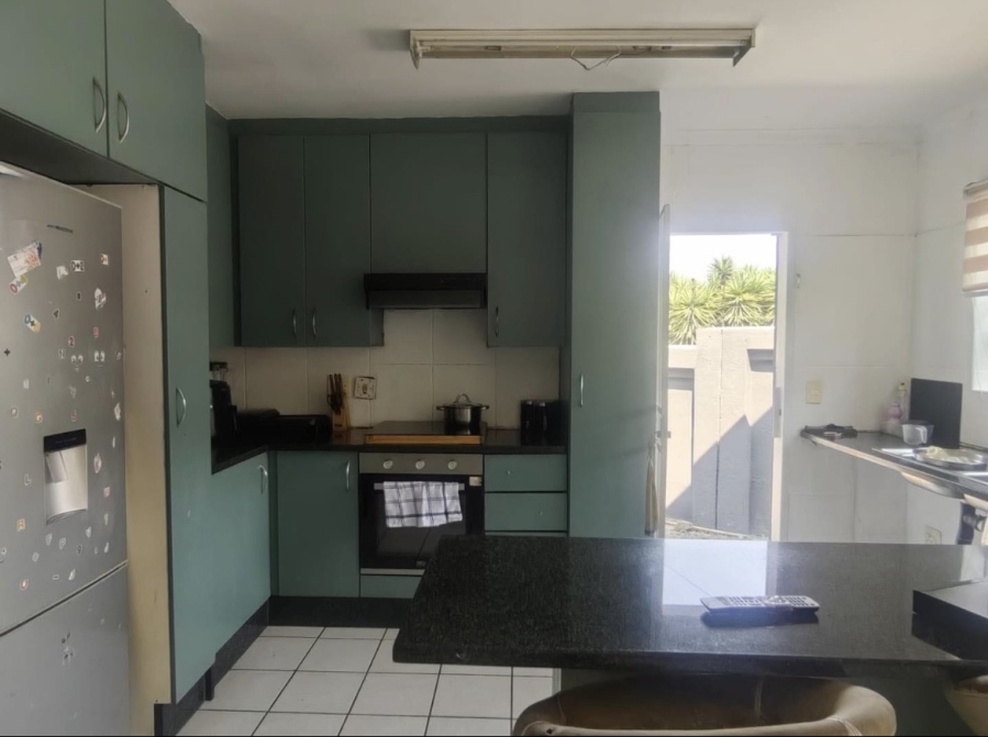2 Bedroom Property for Sale in Oakdene Gauteng