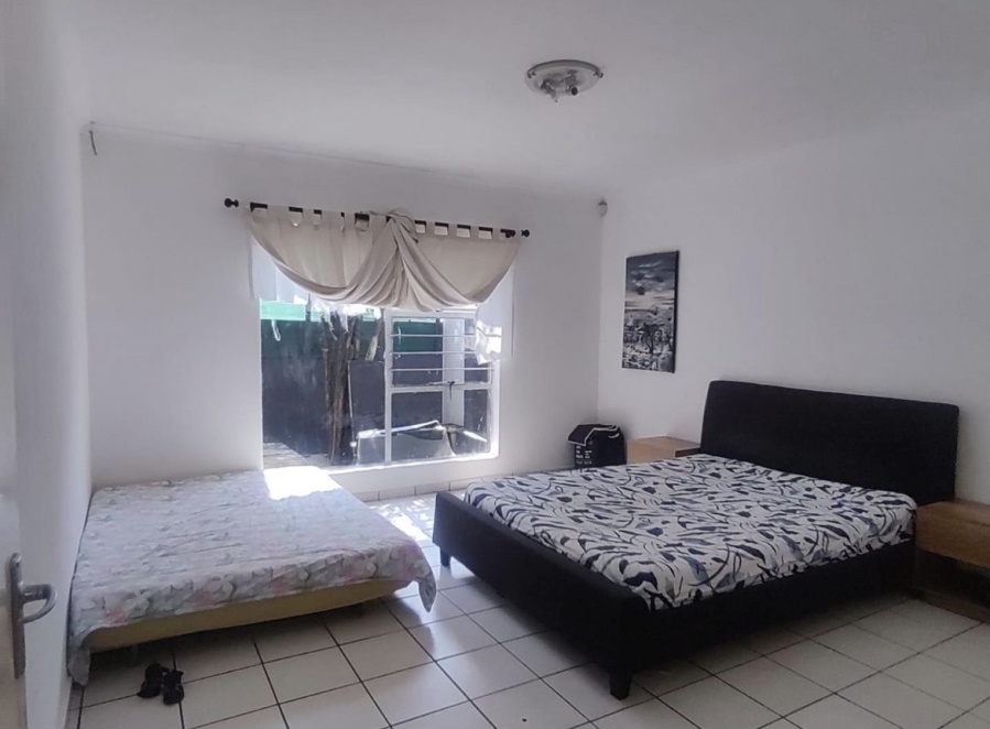 2 Bedroom Property for Sale in Oakdene Gauteng