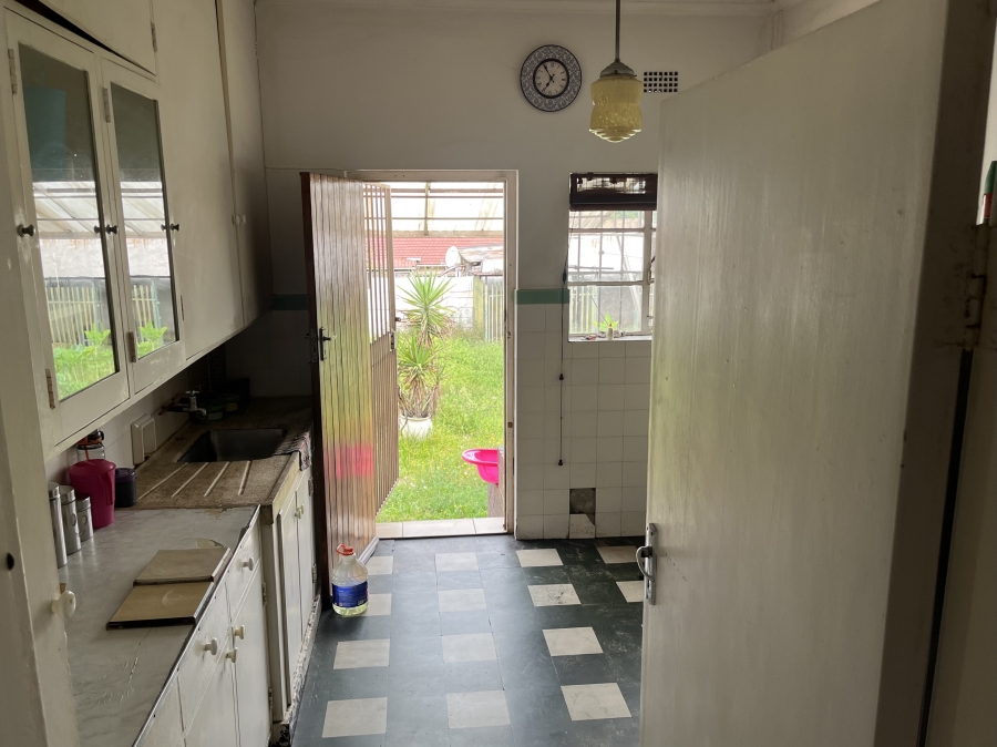 4 Bedroom Property for Sale in Linmeyer Gauteng