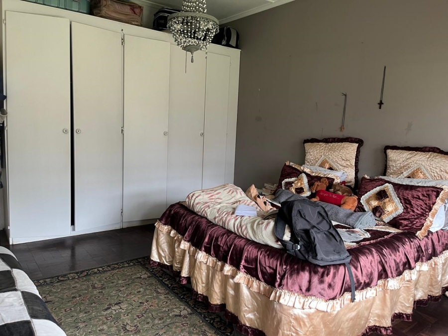 4 Bedroom Property for Sale in Linmeyer Gauteng