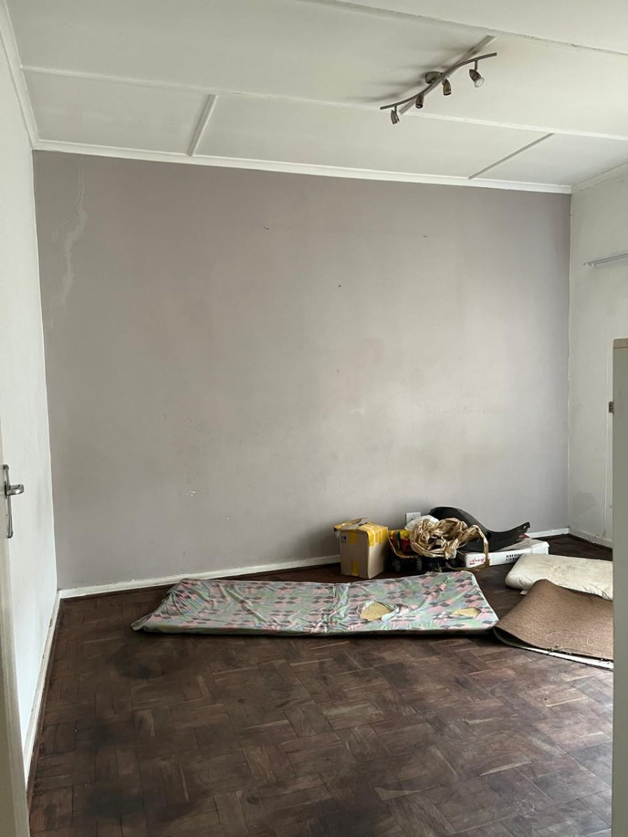 4 Bedroom Property for Sale in Linmeyer Gauteng