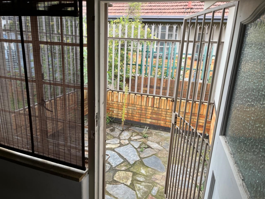 4 Bedroom Property for Sale in Linmeyer Gauteng