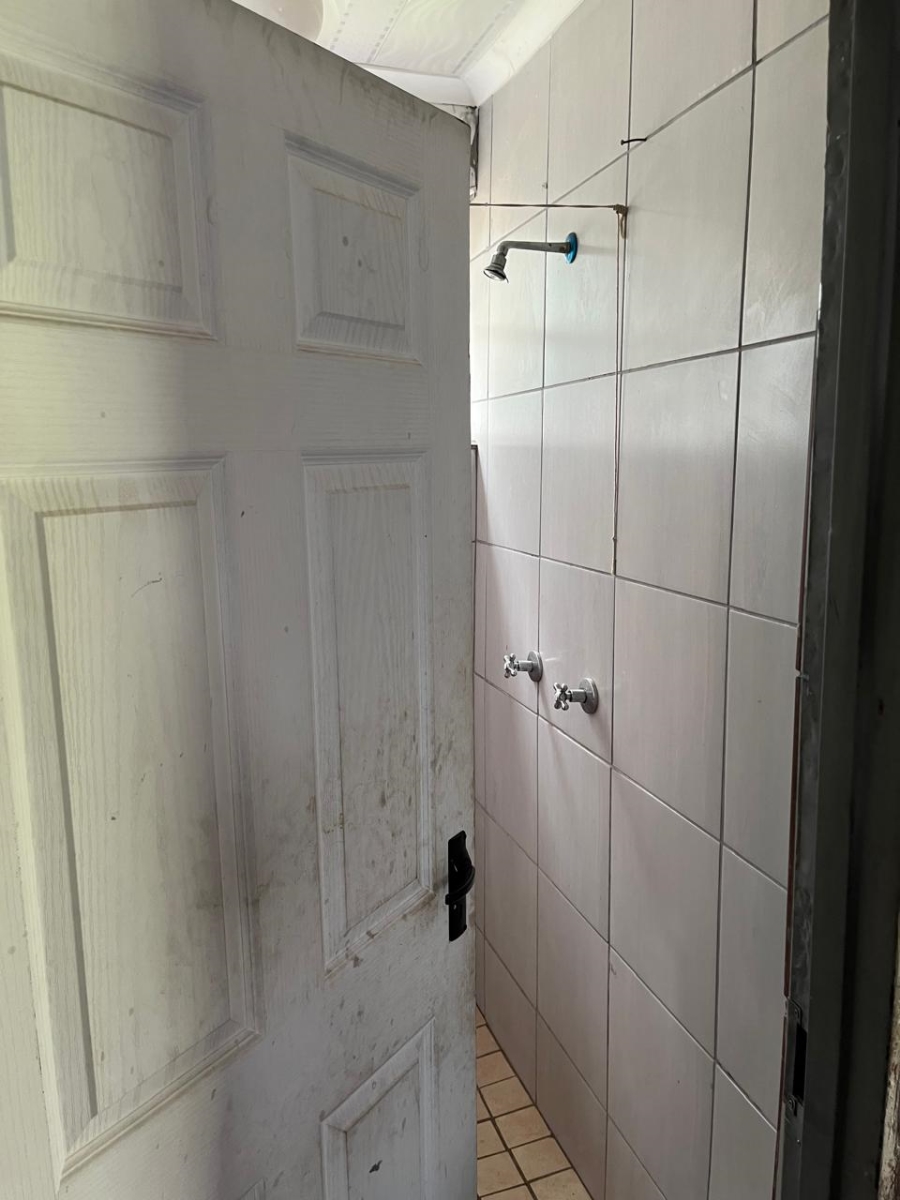 4 Bedroom Property for Sale in Linmeyer Gauteng