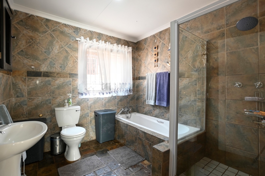 3 Bedroom Property for Sale in Montana Park Gauteng