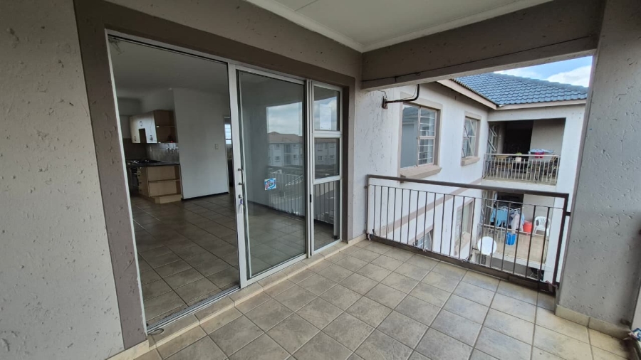 2 Bedroom Property for Sale in Bardene Gauteng