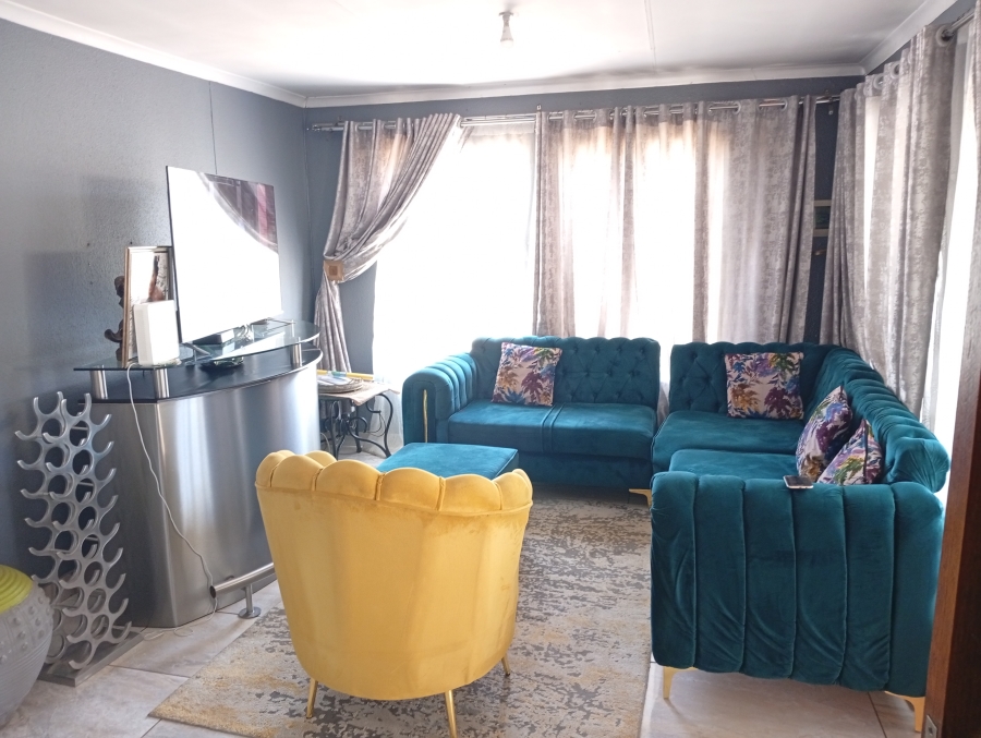 To Let 3 Bedroom Property for Rent in Nellmapius Gauteng