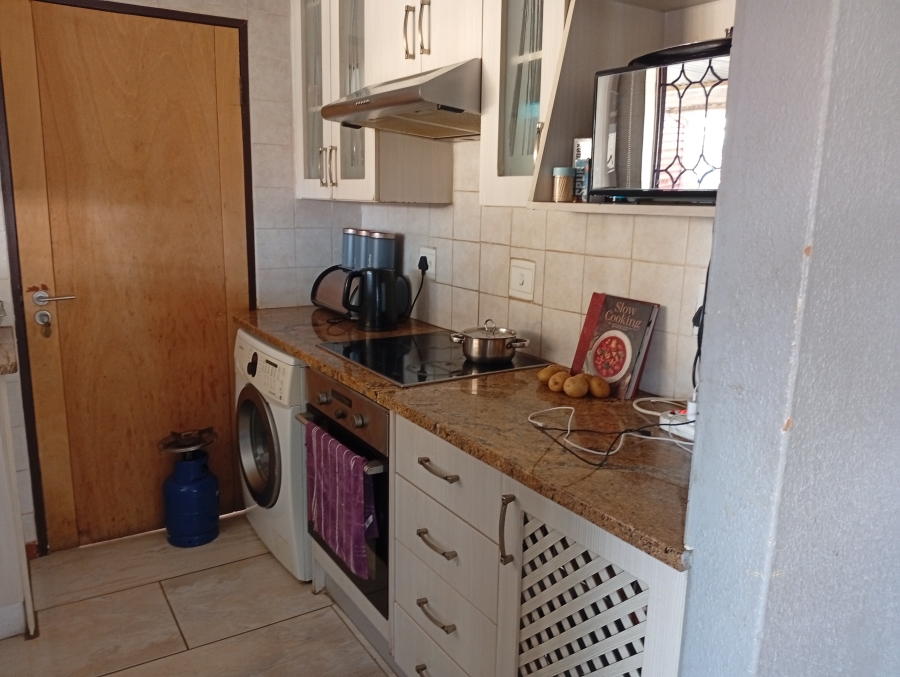 To Let 3 Bedroom Property for Rent in Nellmapius Gauteng