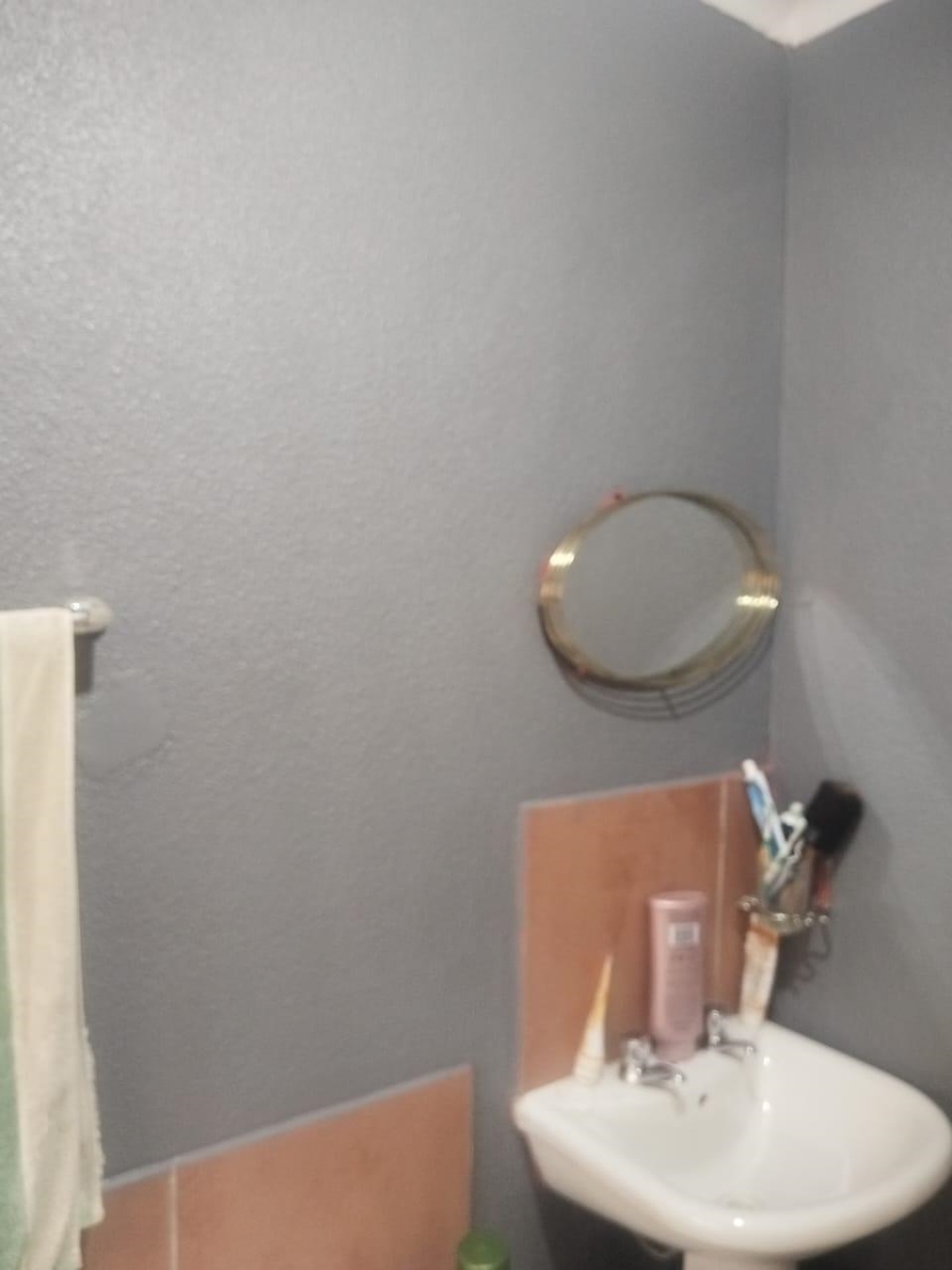 3 Bedroom Property for Sale in Nellmapius Gauteng