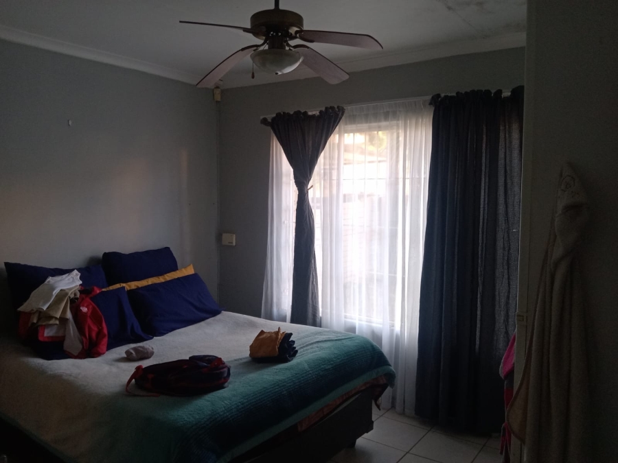 To Let 2 Bedroom Property for Rent in Erasmuskloof Gauteng