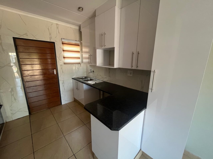 3 Bedroom Property for Sale in Albertsdal Gauteng