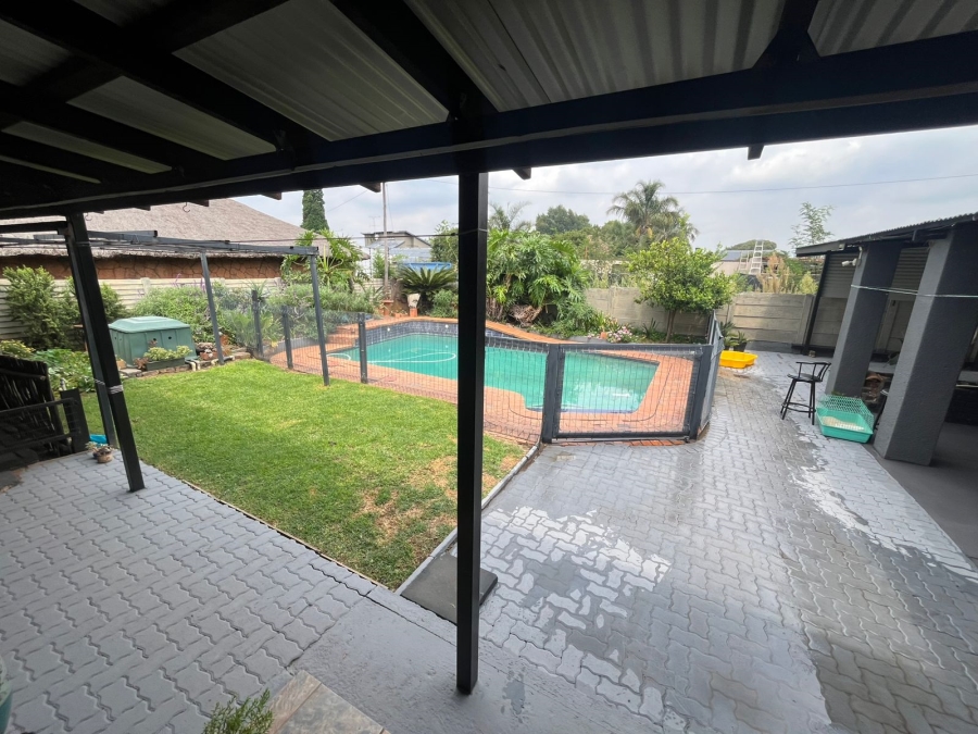4 Bedroom Property for Sale in Florentia Gauteng