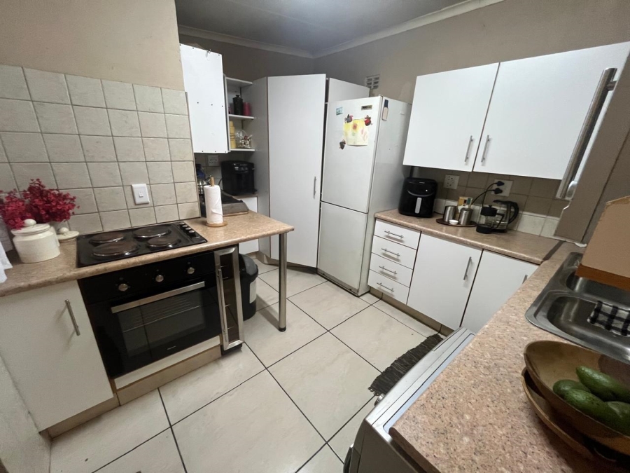 4 Bedroom Property for Sale in Florentia Gauteng