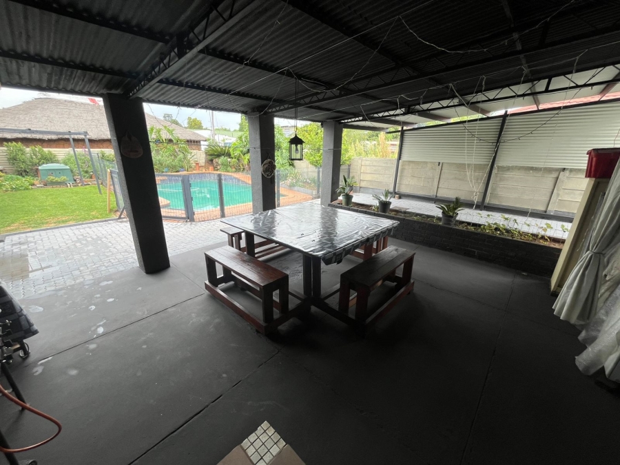 4 Bedroom Property for Sale in Florentia Gauteng