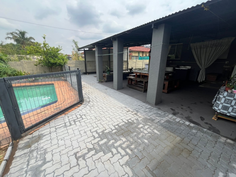 4 Bedroom Property for Sale in Florentia Gauteng