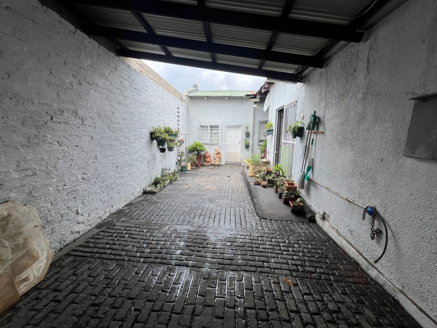 4 Bedroom Property for Sale in Florentia Gauteng