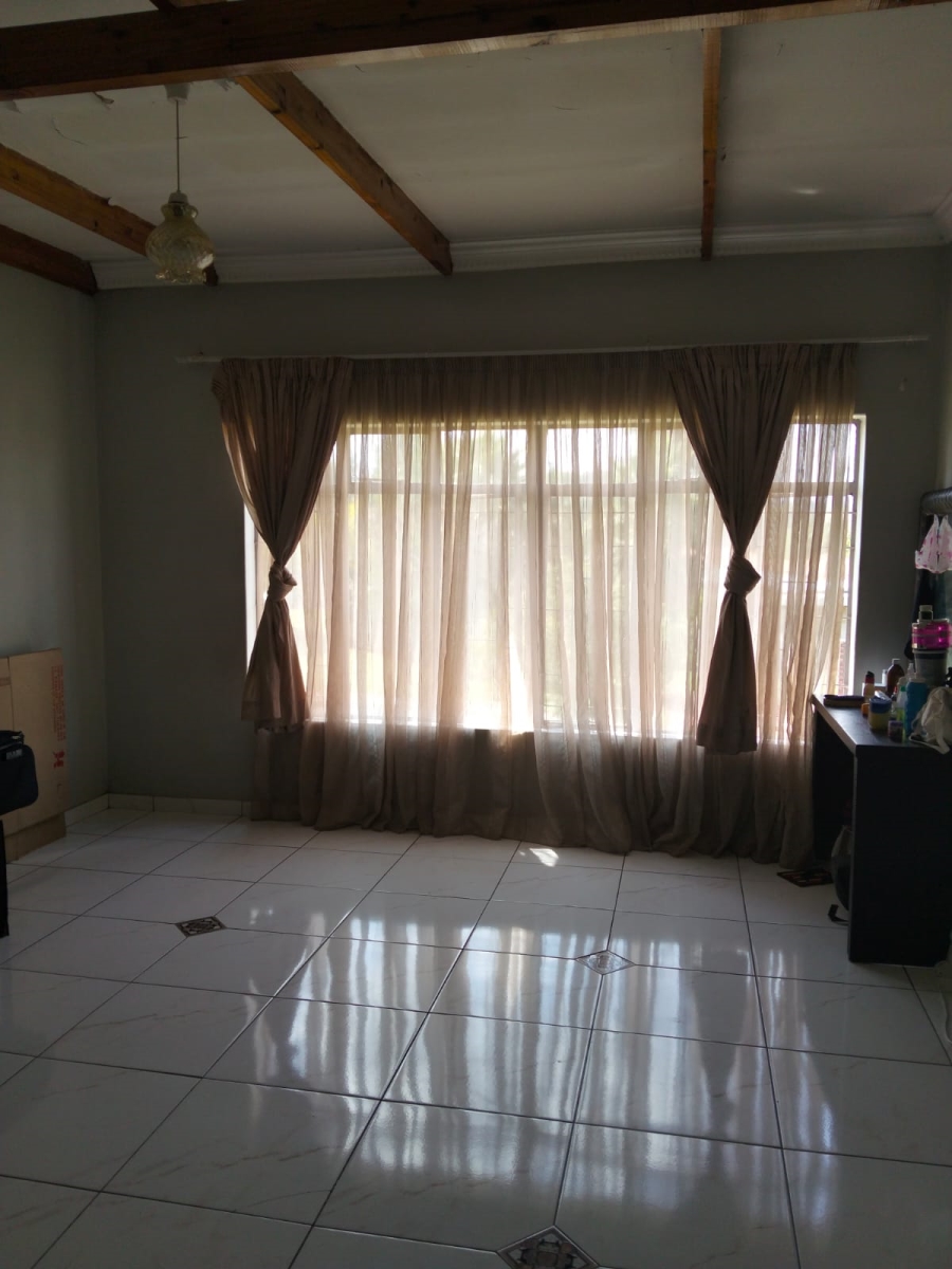 To Let 3 Bedroom Property for Rent in Erasmia Gauteng