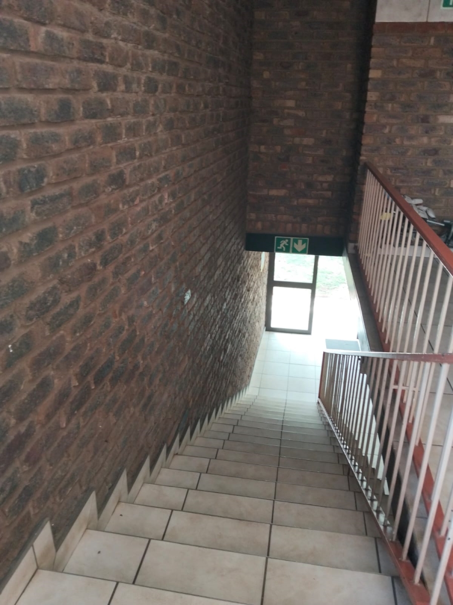 To Let 3 Bedroom Property for Rent in Erasmia Gauteng