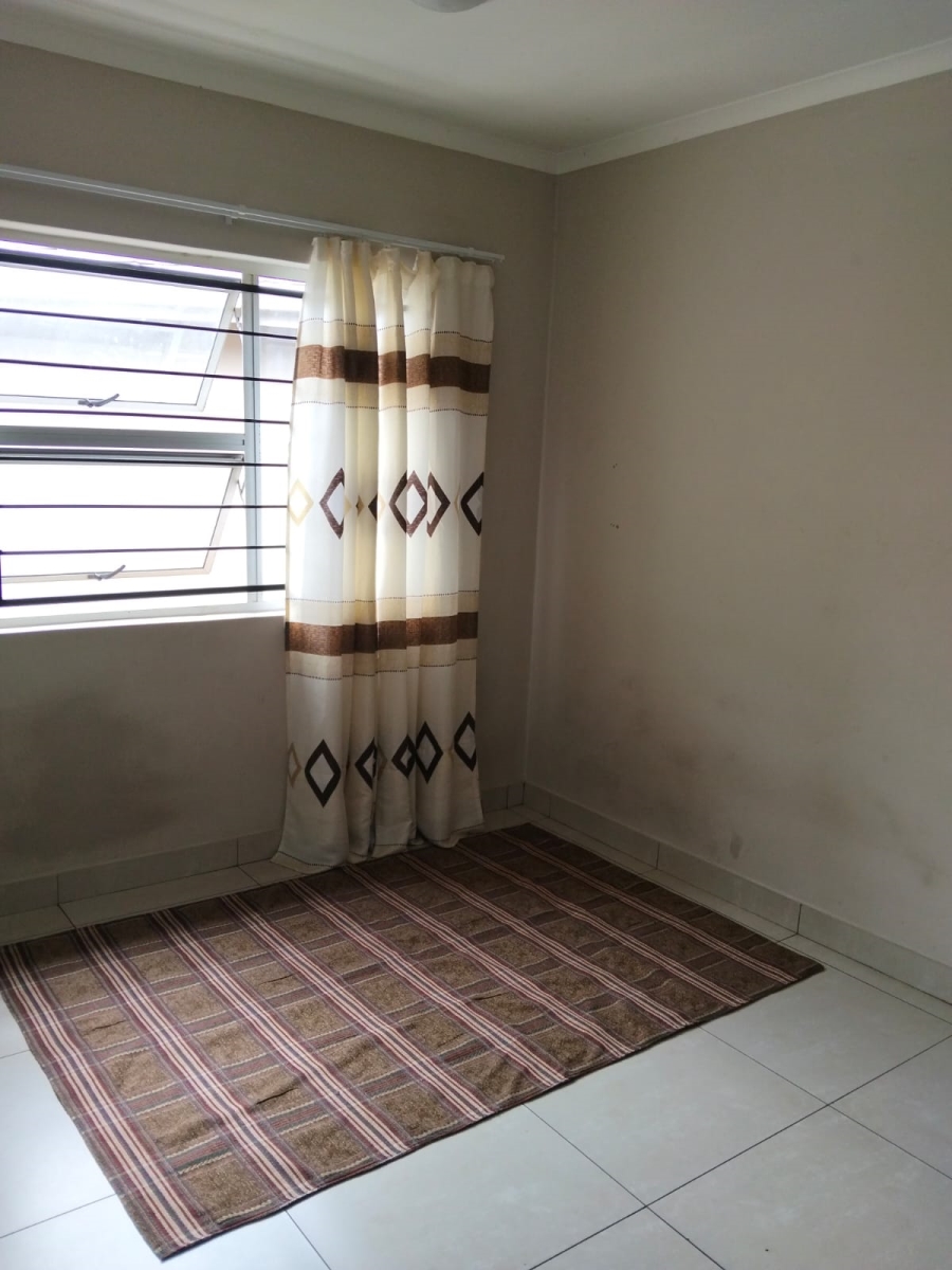 To Let 2 Bedroom Property for Rent in Laudium Gauteng