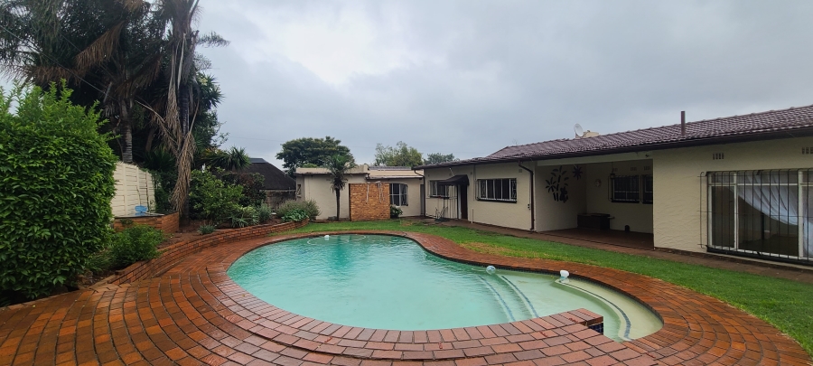 To Let 3 Bedroom Property for Rent in Highway Gardens Gauteng