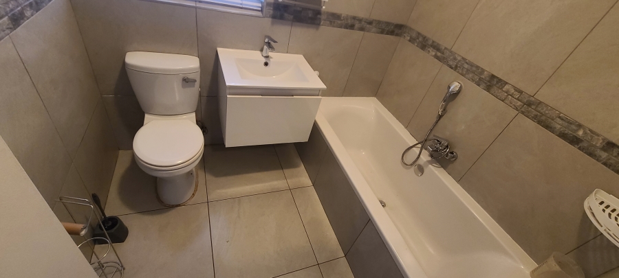 To Let 3 Bedroom Property for Rent in Highway Gardens Gauteng