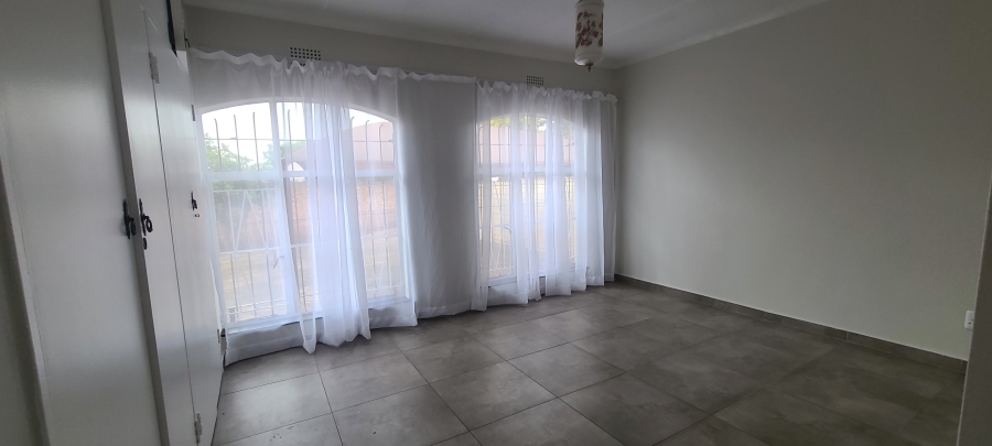To Let 3 Bedroom Property for Rent in Highway Gardens Gauteng