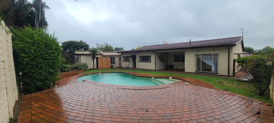 To Let 3 Bedroom Property for Rent in Highway Gardens Gauteng