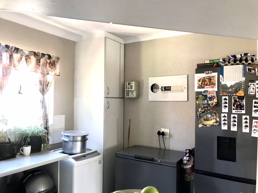 2 Bedroom Property for Sale in Lakefield Gauteng