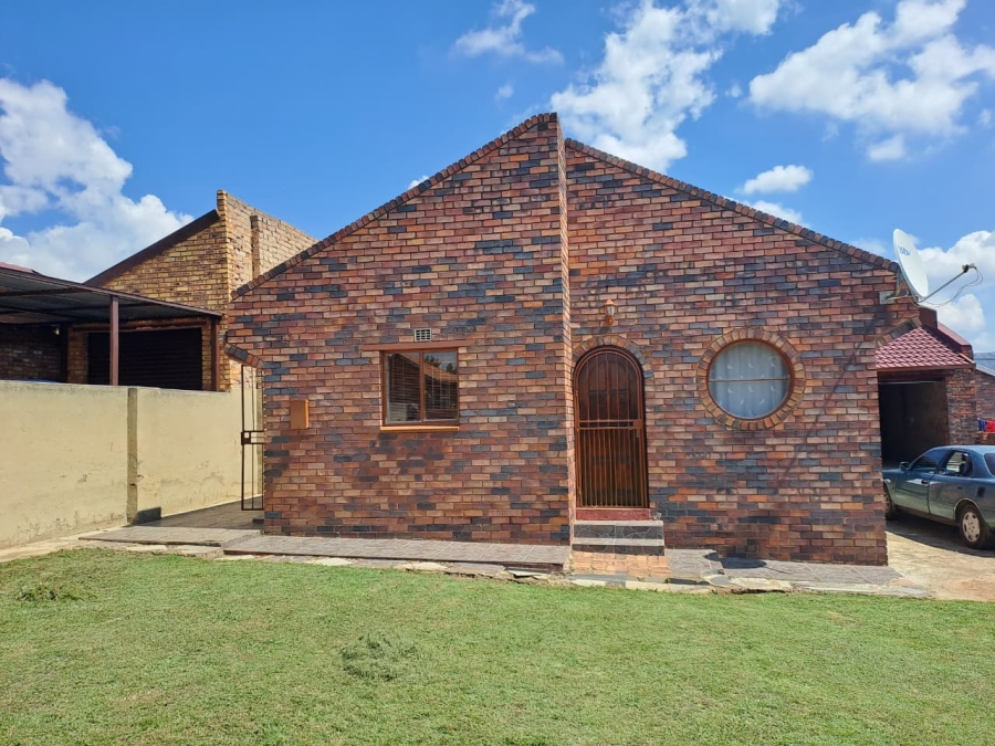 3 Bedroom Property for Sale in Shalimar Ridge Gauteng