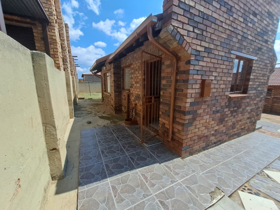 3 Bedroom Property for Sale in Shalimar Ridge Gauteng
