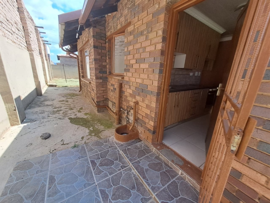 3 Bedroom Property for Sale in Shalimar Ridge Gauteng
