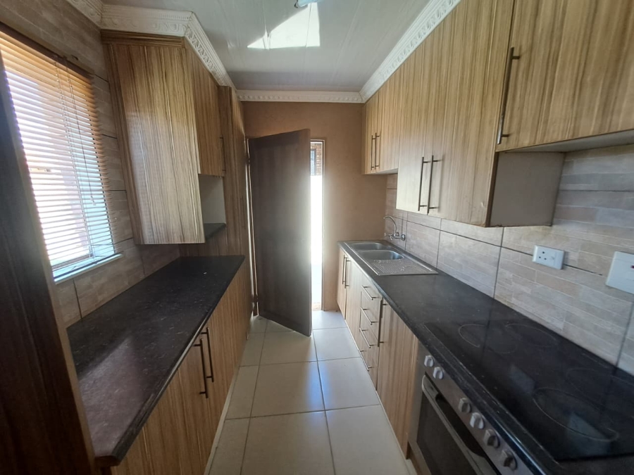 3 Bedroom Property for Sale in Shalimar Ridge Gauteng