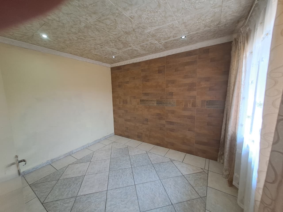 3 Bedroom Property for Sale in Shalimar Ridge Gauteng