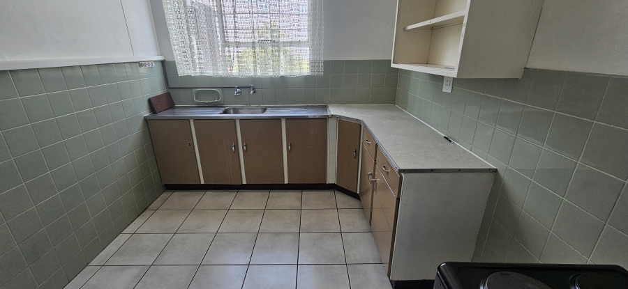 2 Bedroom Property for Sale in South Crest Gauteng