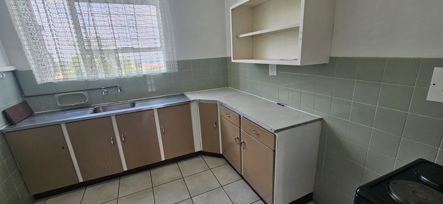 2 Bedroom Property for Sale in South Crest Gauteng